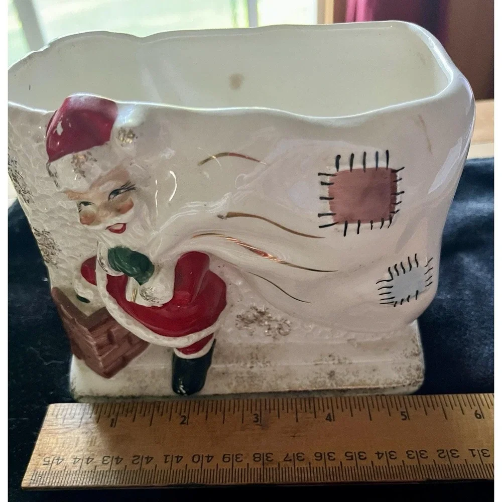 Vtg Ucagco Ceramics Santa Patched Toy Bag Planter Textured Sides Cold Paint Red